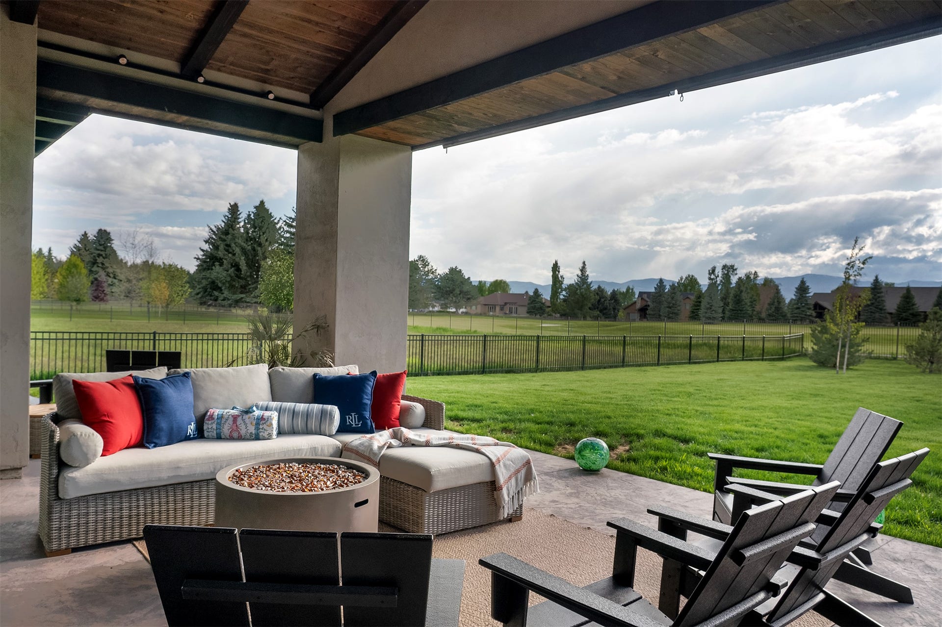 344 Chapman Lane, Bigfork, MT 59911 344 Chapman Lane, Bigfork, MT 59911