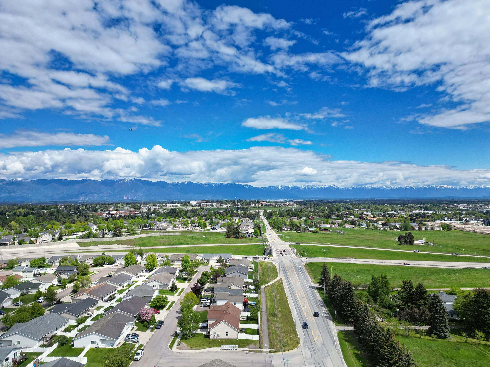 2 Empire Loop, Kalispell, MT 59901 Direct access to the famous Rails to Trails bike path located right out your back door!