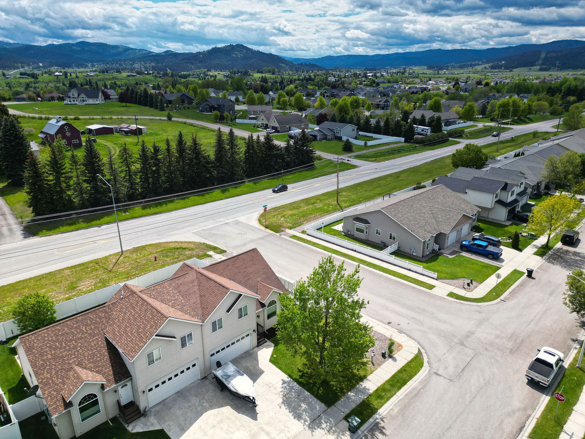 2 Empire Loop, Kalispell, MT 59901 Direct access to the famous Rails to Trails bike path located right out your back door!