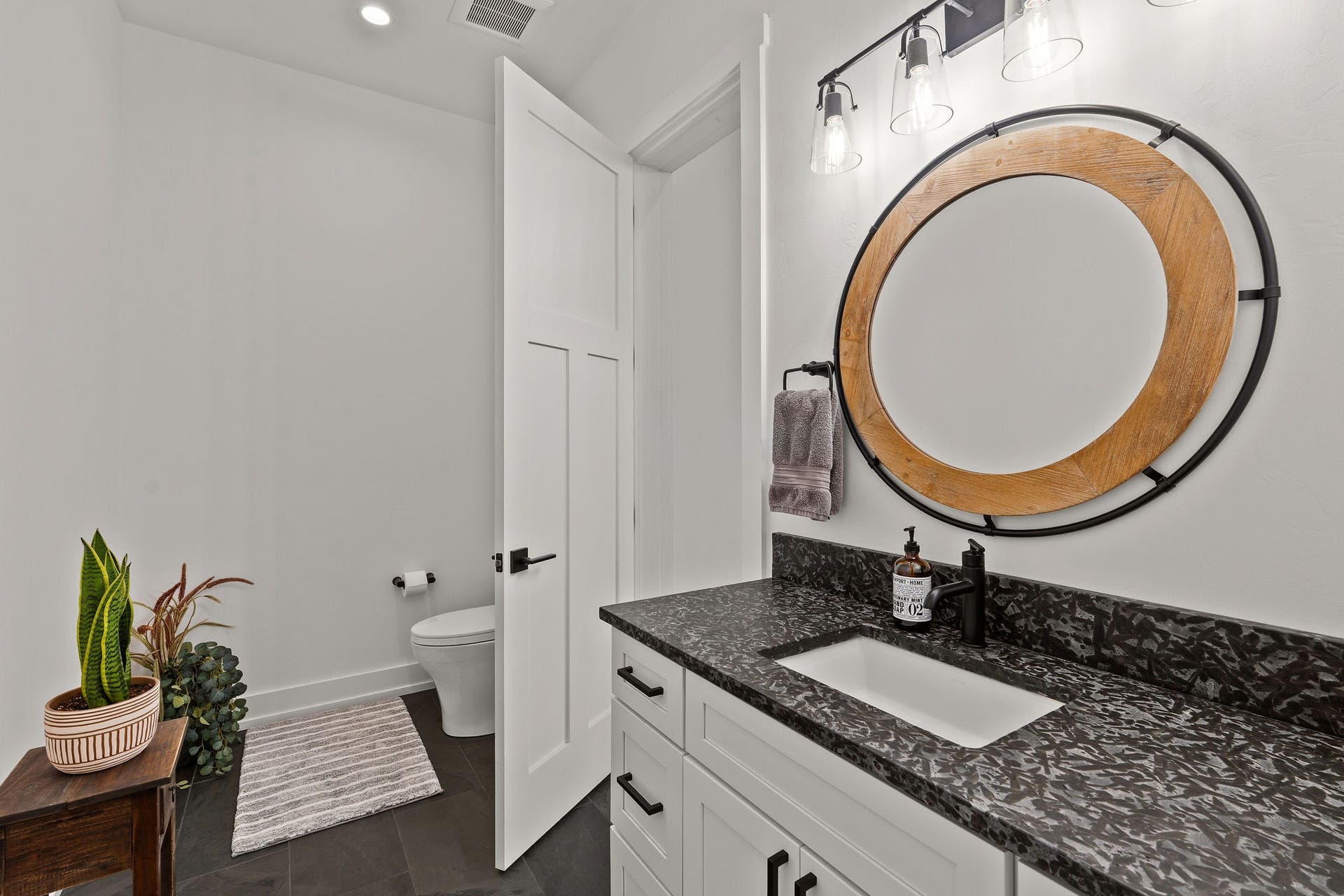 14051 Big Rock Way, Bigfork, MT 59911 Main level powder room