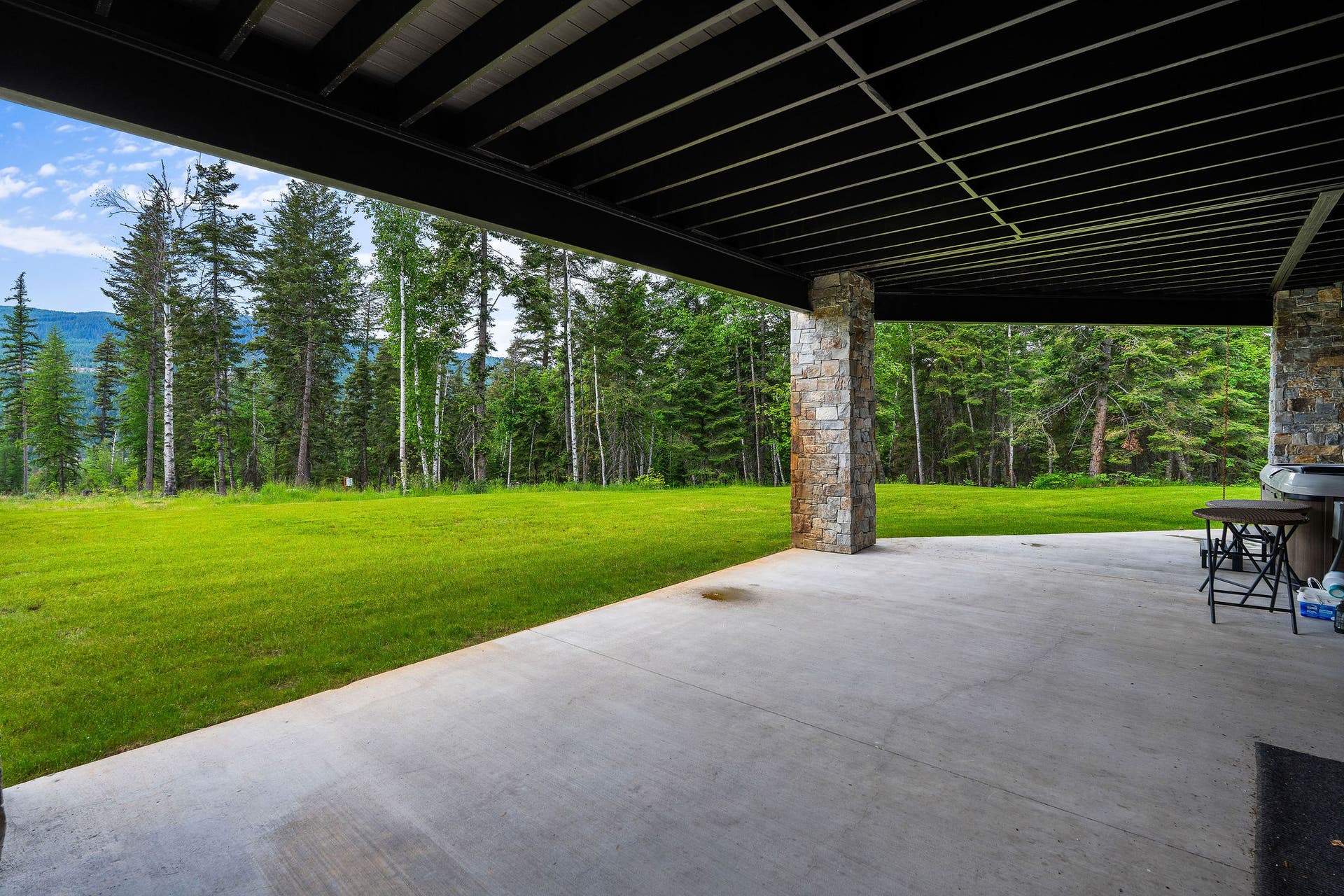 14051 Big Rock Way, Bigfork, MT 59911 Large concrete walkout patio