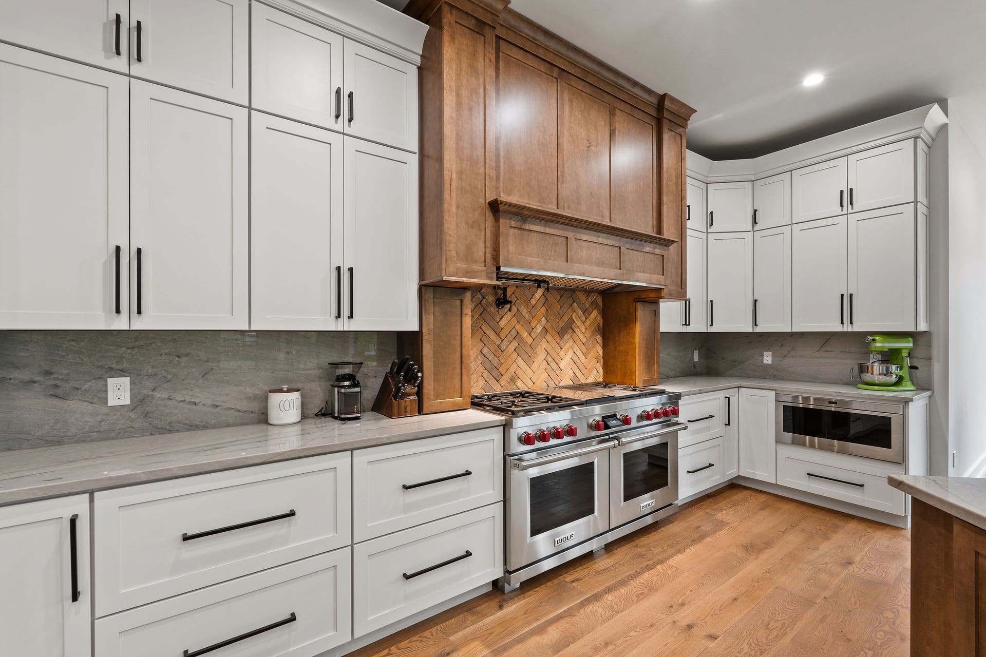 14051 Big Rock Way, Bigfork, MT 59911 Wolf commercial six-burner gas cooktop + griddle/BBQ