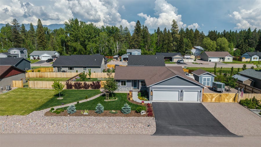 Property photo for 242 Kendal Loop, Kalispell, MT