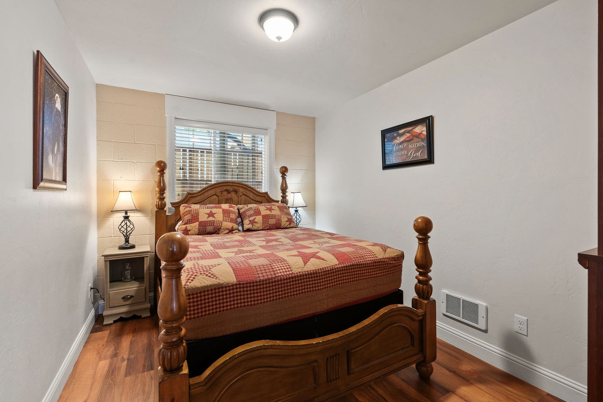 Patriot Bedroom with a Queen bed.