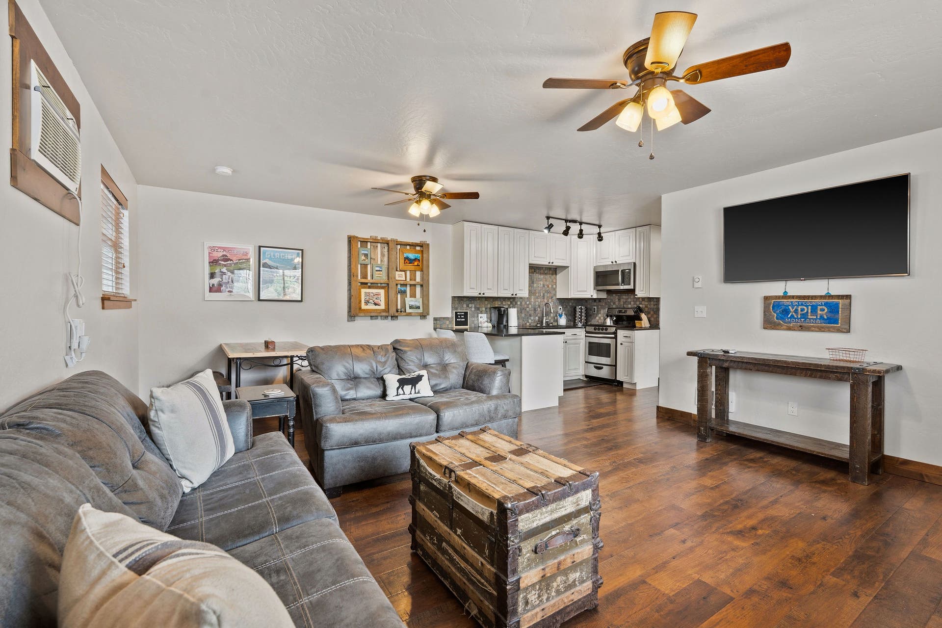 The Montanan: Living Room