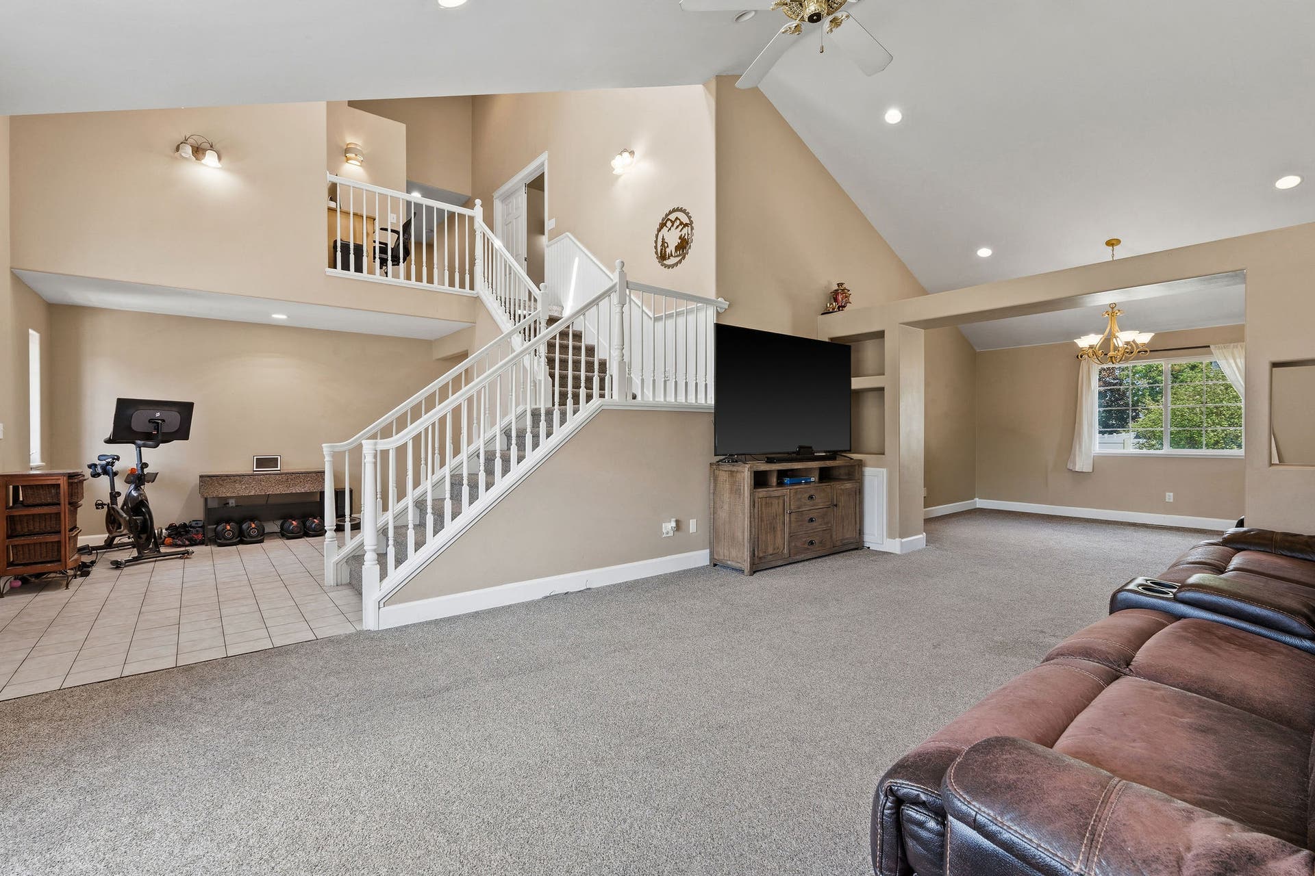 149 River View Drive, Kalispell, MT 59901 149 River View Drive, Kalispell, MT 59901