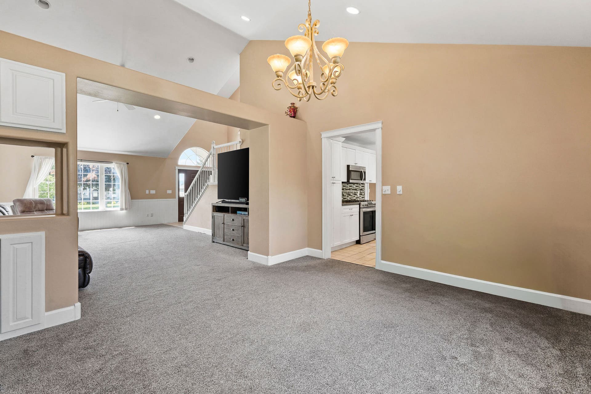 149 River View Drive, Kalispell, MT 59901 149 River View Drive, Kalispell, MT 59901