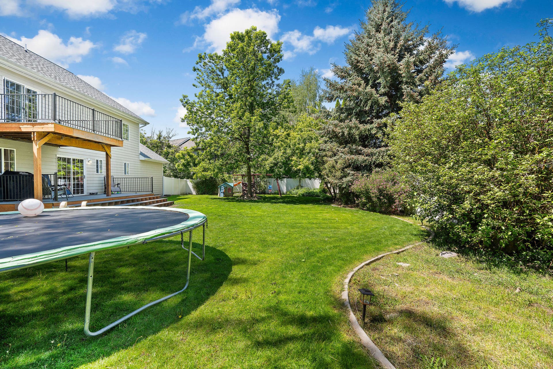 149 River View Drive, Kalispell, MT 59901 149 River View Drive, Kalispell, MT 59901