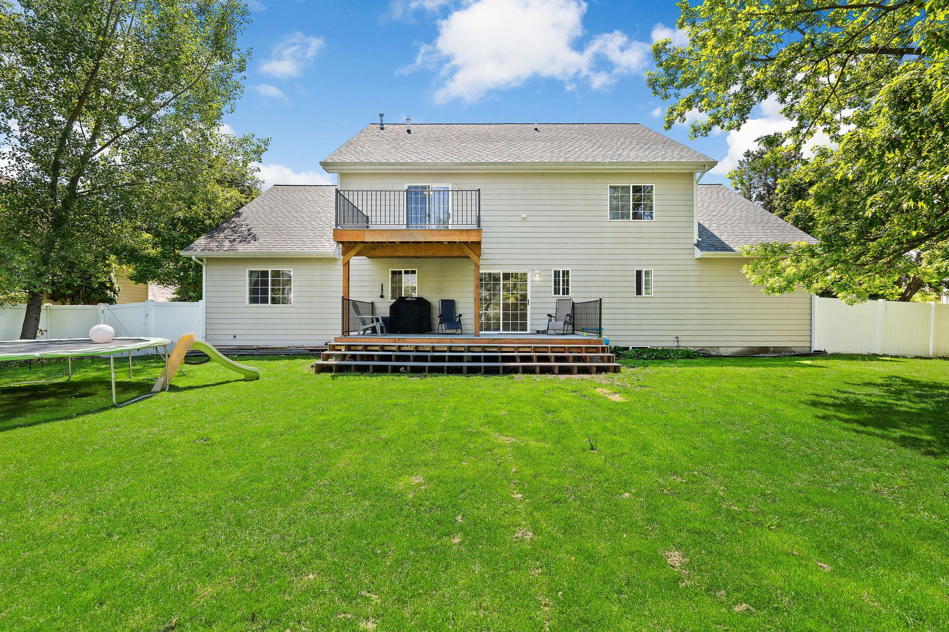 149 River View Drive, Kalispell, MT 59901 149 River View Drive, Kalispell, MT 59901