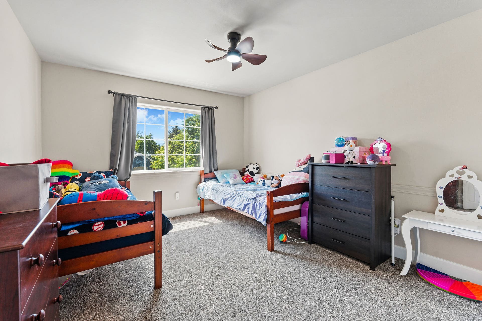 149 River View Drive, Kalispell, MT 59901 149 River View Drive, Kalispell, MT 59901