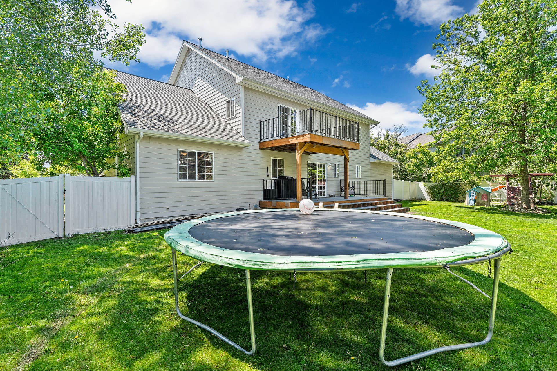 149 River View Drive, Kalispell, MT 59901 149 River View Drive, Kalispell, MT 59901