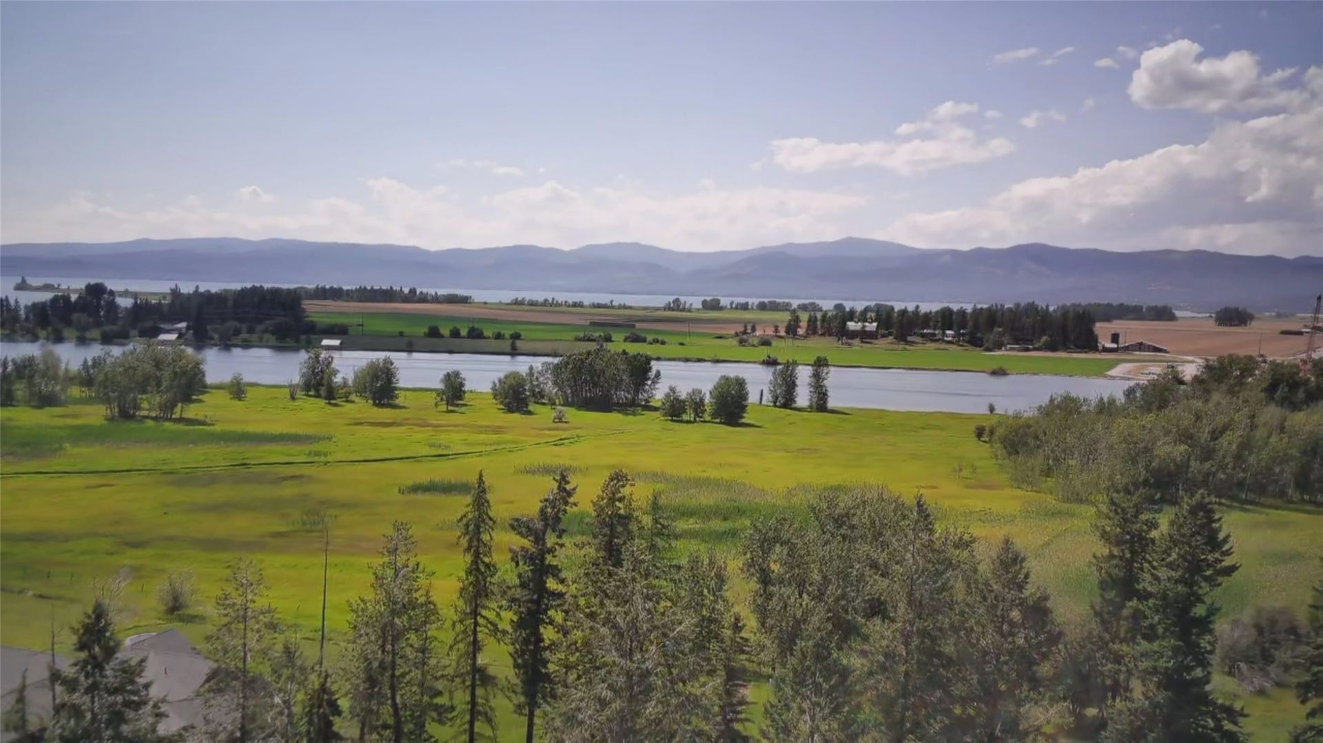 338 Hanging Rock Drive, Bigfork, MT 59911 30 acres of HOA common area fronts the Flathead River