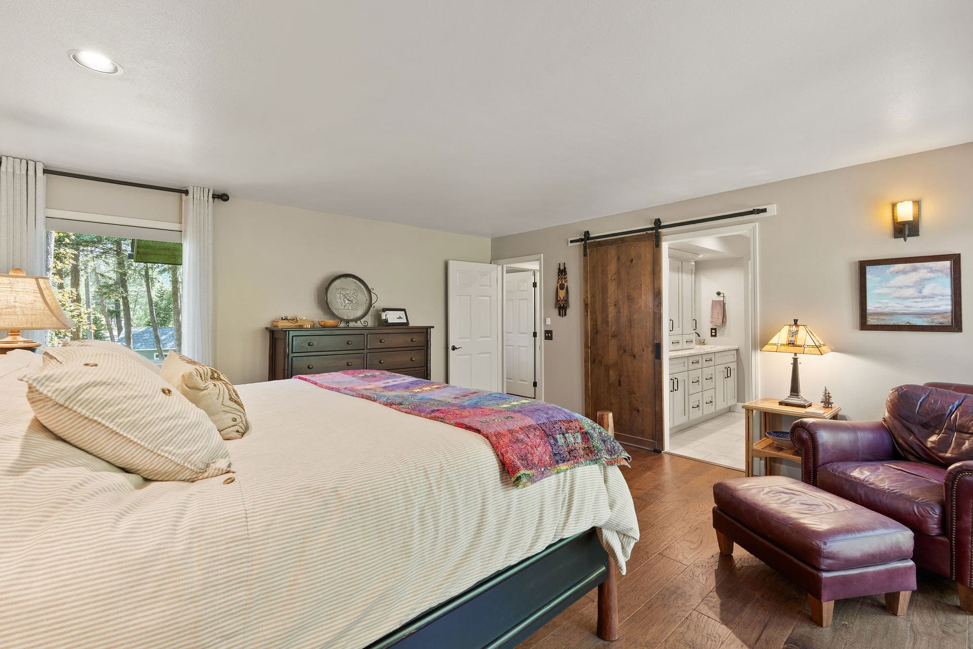 188 Eagle Bend Drive, Bigfork, MT 59911 Primary bedroom with full bath and walk in closet