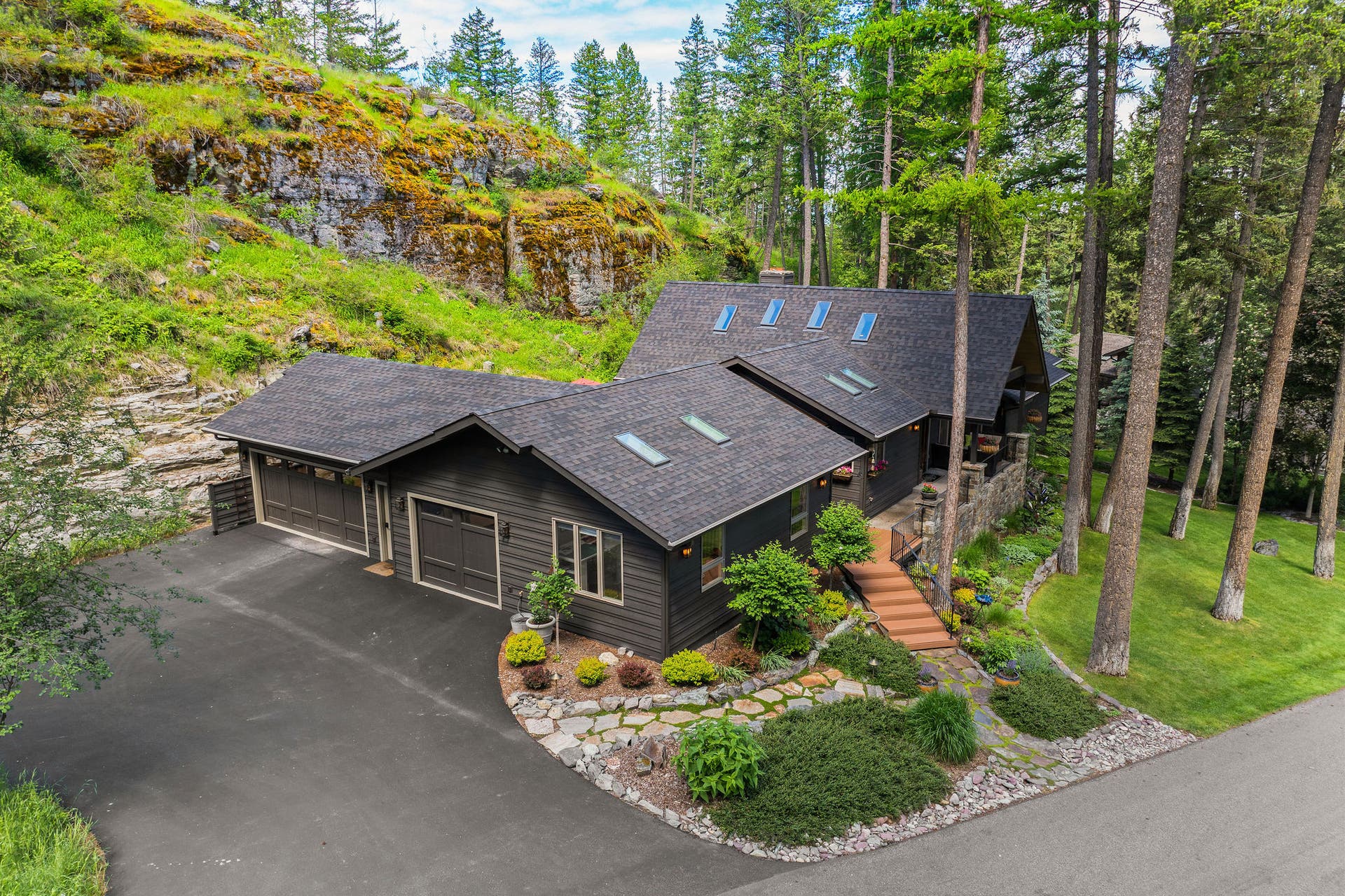 188 Eagle Bend Drive, Bigfork, MT 59911 With the rock outcropping as your backdrop, you are in community, but feel surprisingly private