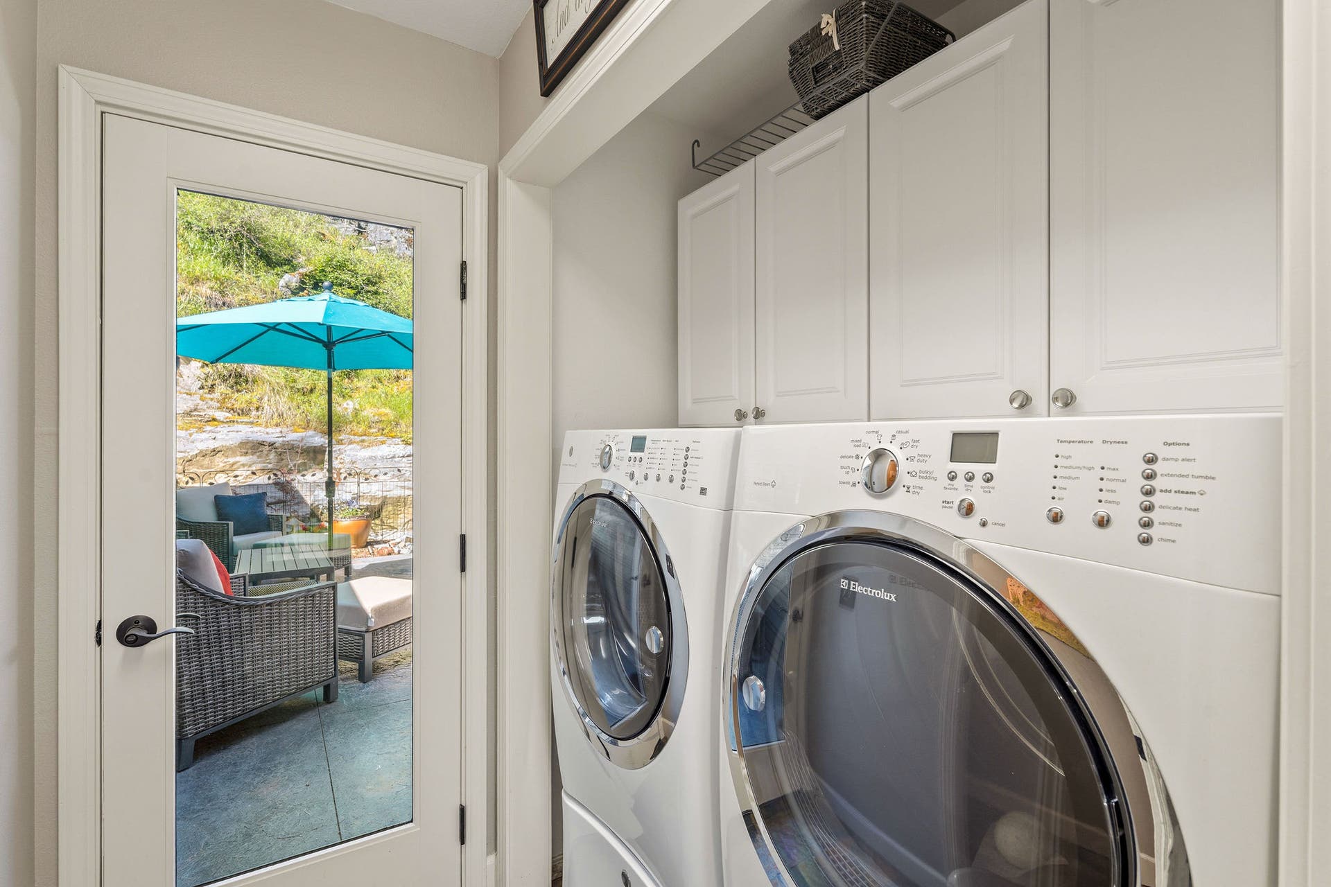 188 Eagle Bend Drive, Bigfork, MT 59911 Laundry room
