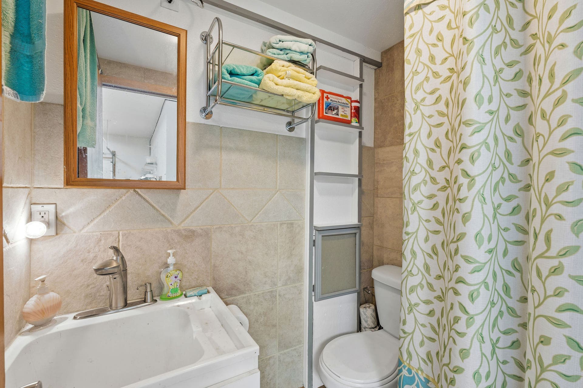 229 Harbor Drive, Bigfork, MT 59911 3/4 bathroom in garage #3