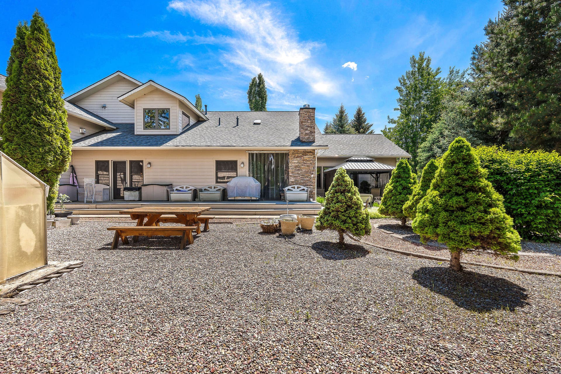 229 Harbor Drive, Bigfork, MT 59911 Courtyard behind home