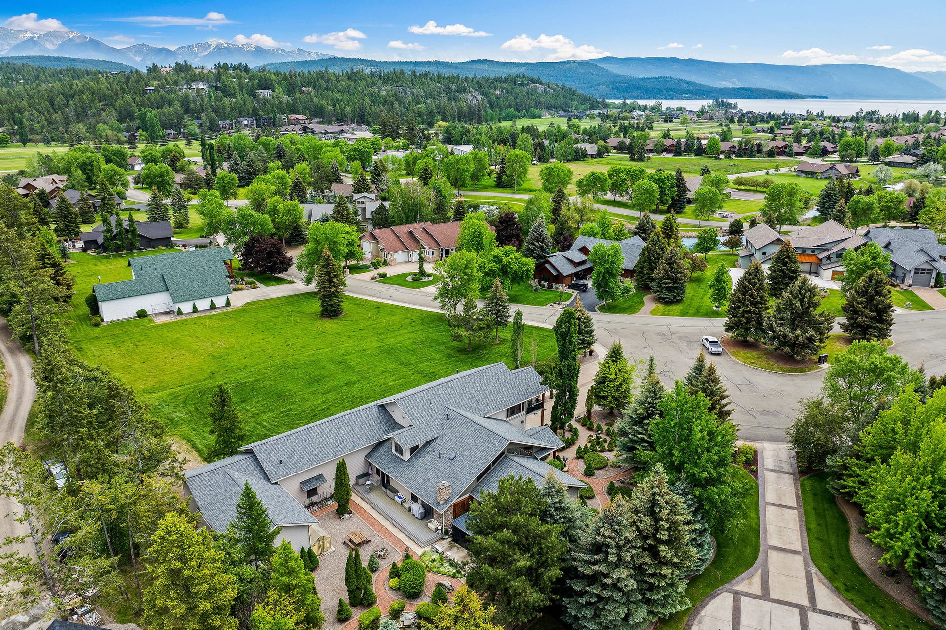 229 Harbor Drive, Bigfork, MT 59911 Great location near downtown Bigfork and Flathead Lake