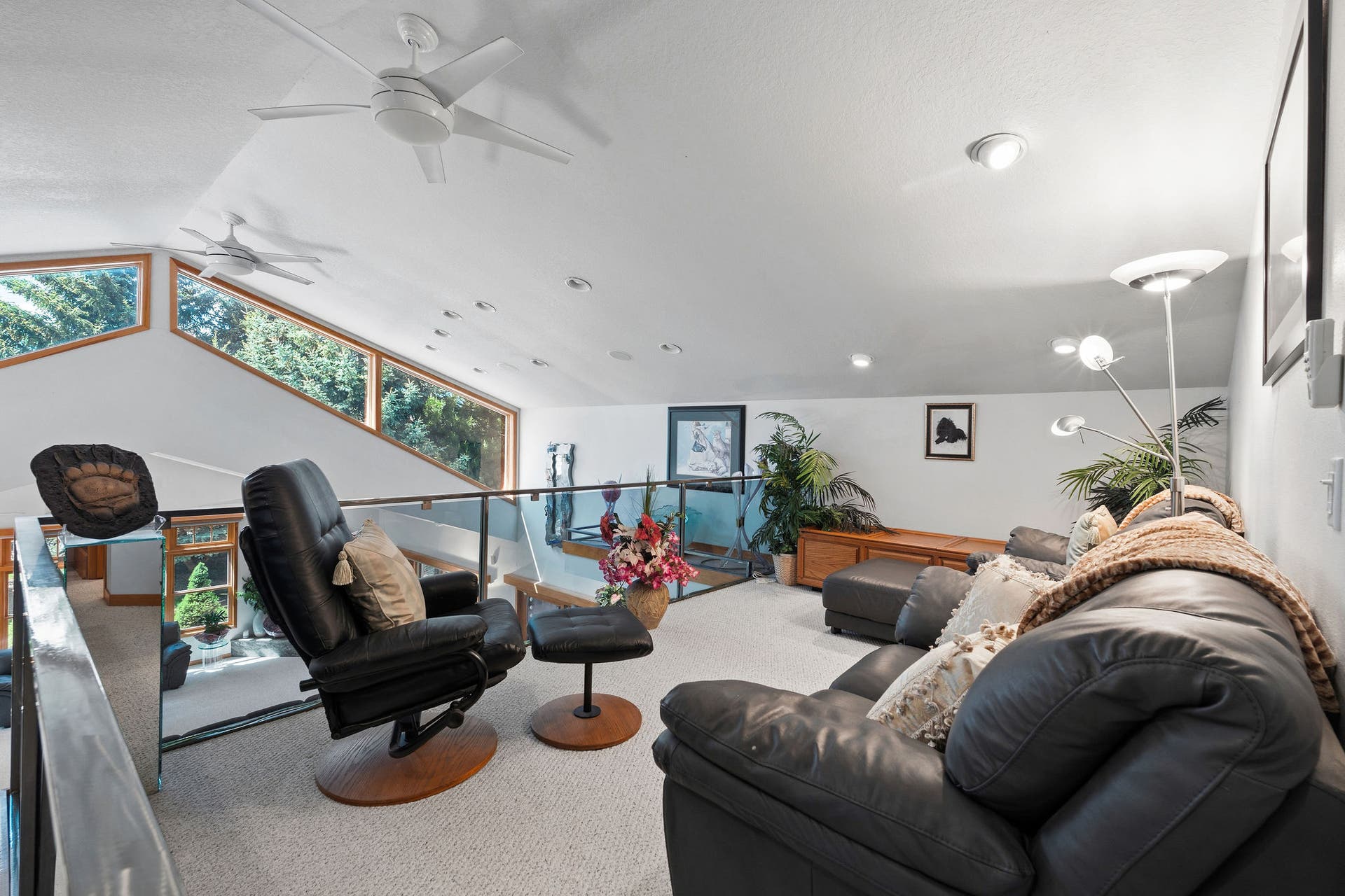 229 Harbor Drive, Bigfork, MT 59911 Upper level sitting room with open-concept design