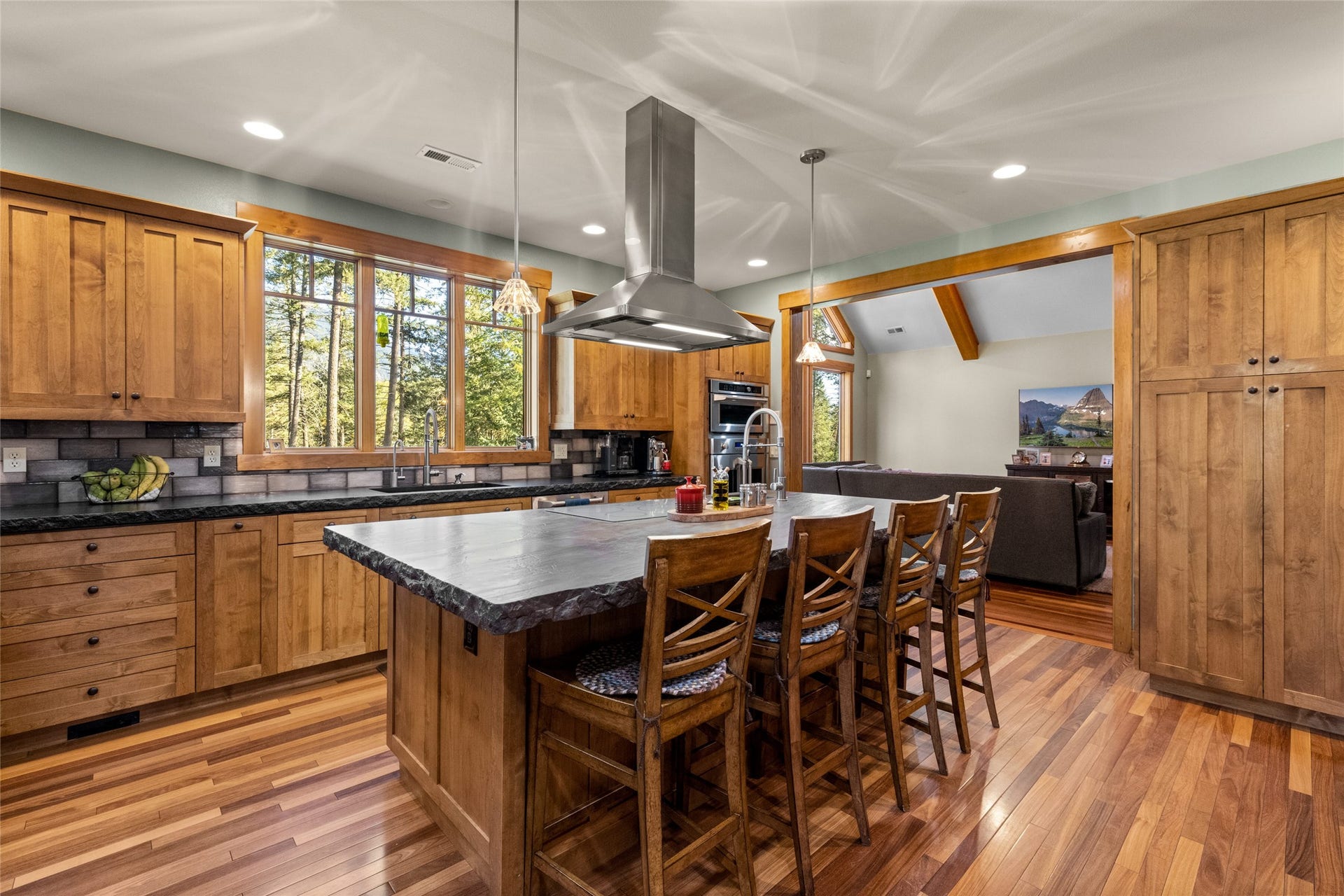 10 Wood Ridge Drive, Columbia Falls, MT 59912