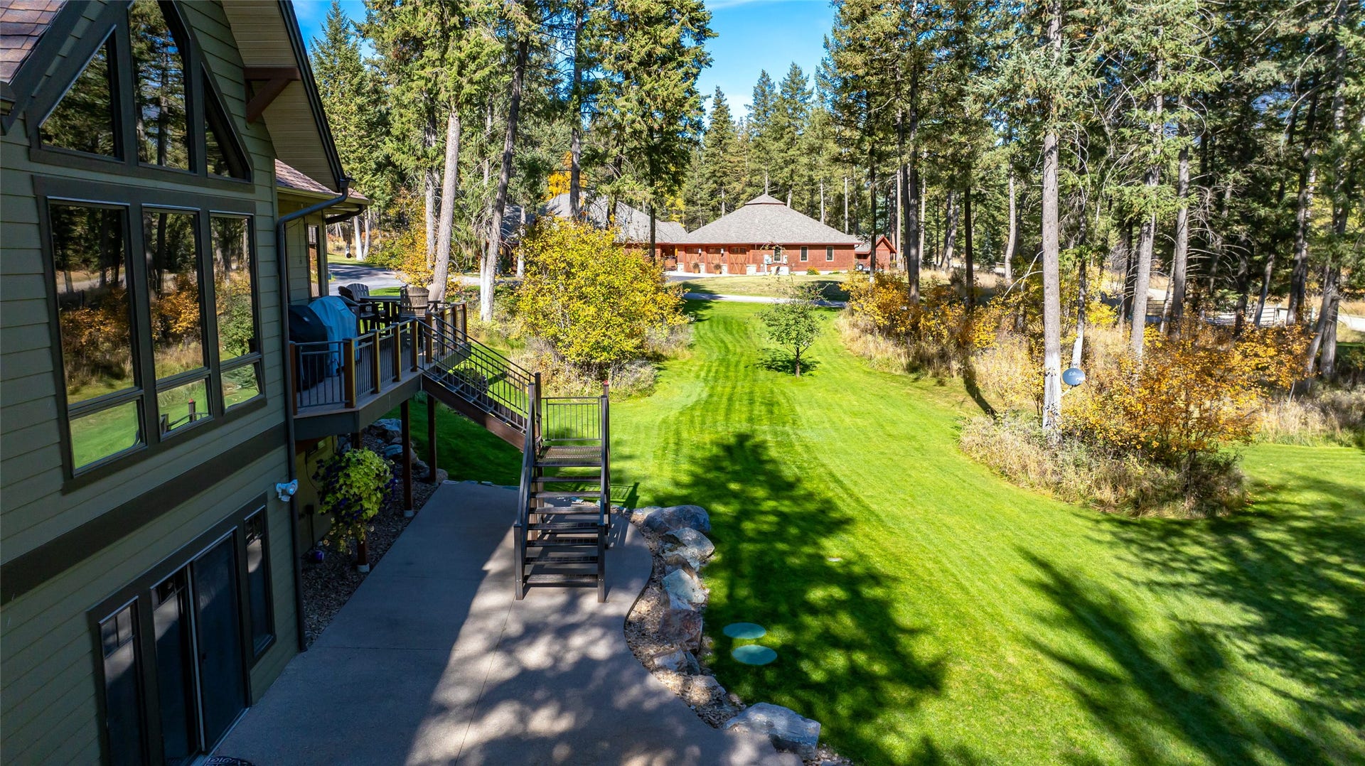 10 Wood Ridge Drive, Columbia Falls, MT 59912