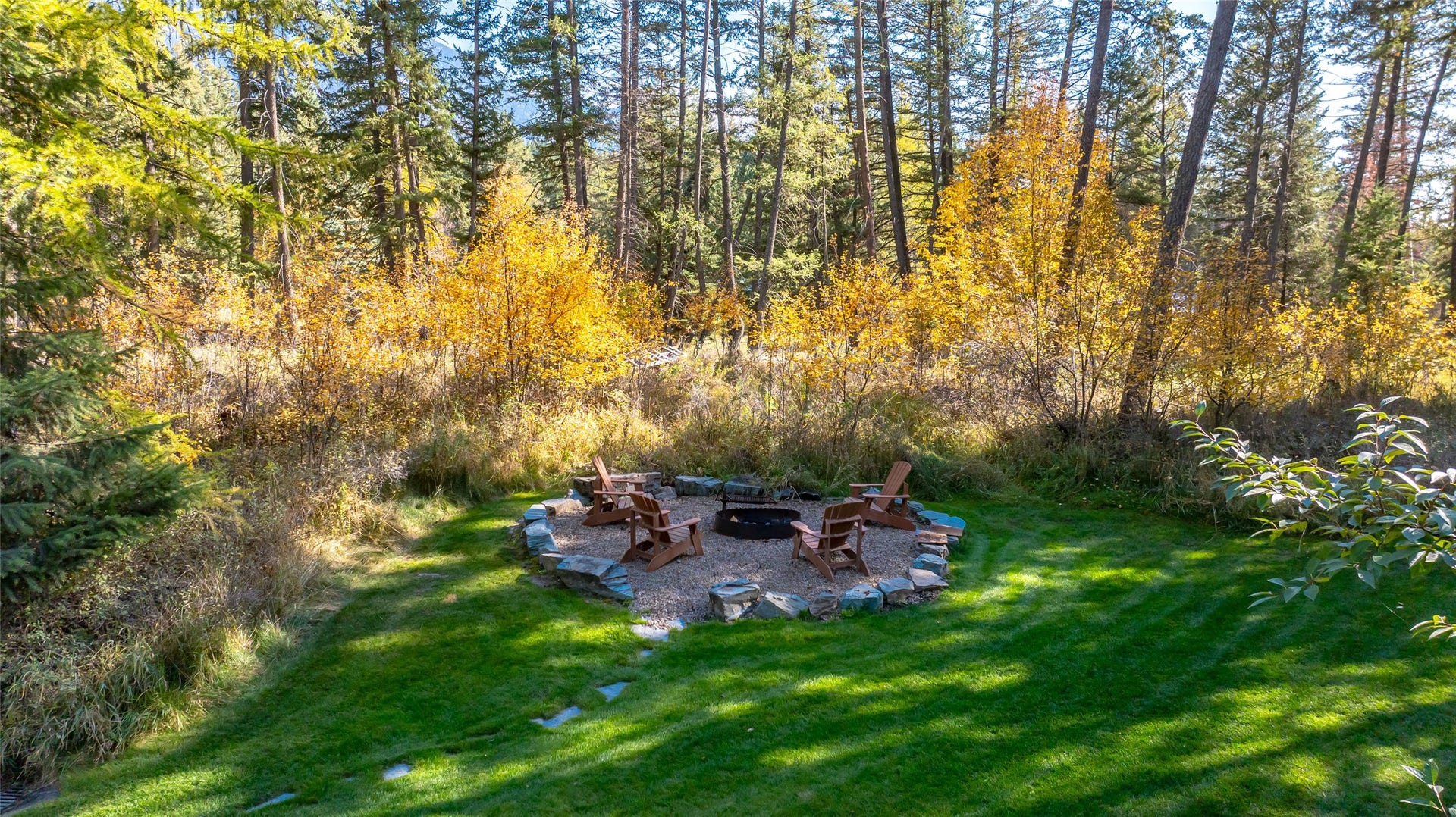 10 Wood Ridge Drive, Columbia Falls, MT 59912