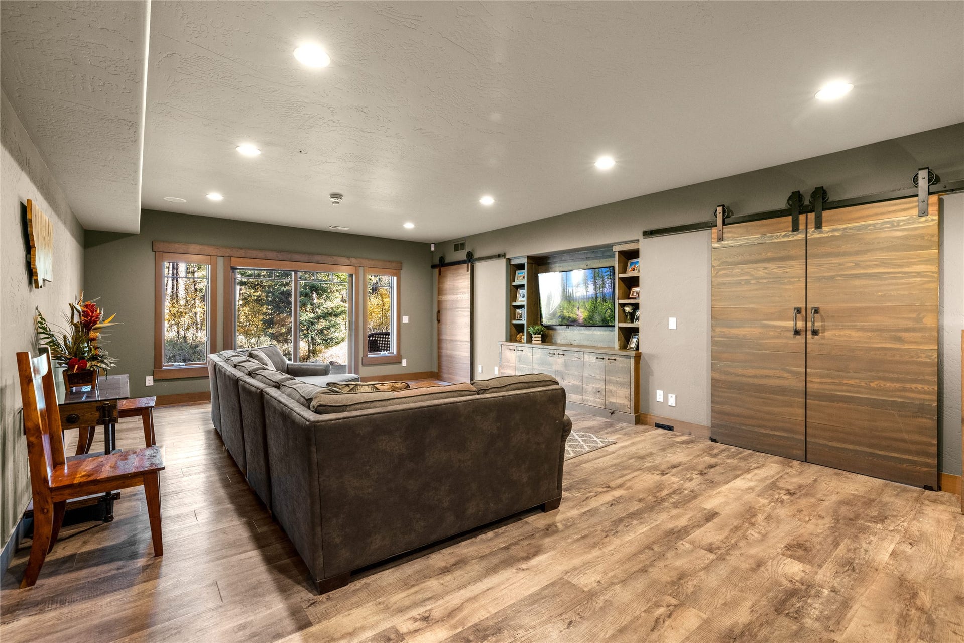10 Wood Ridge Drive, Columbia Falls, MT 59912
