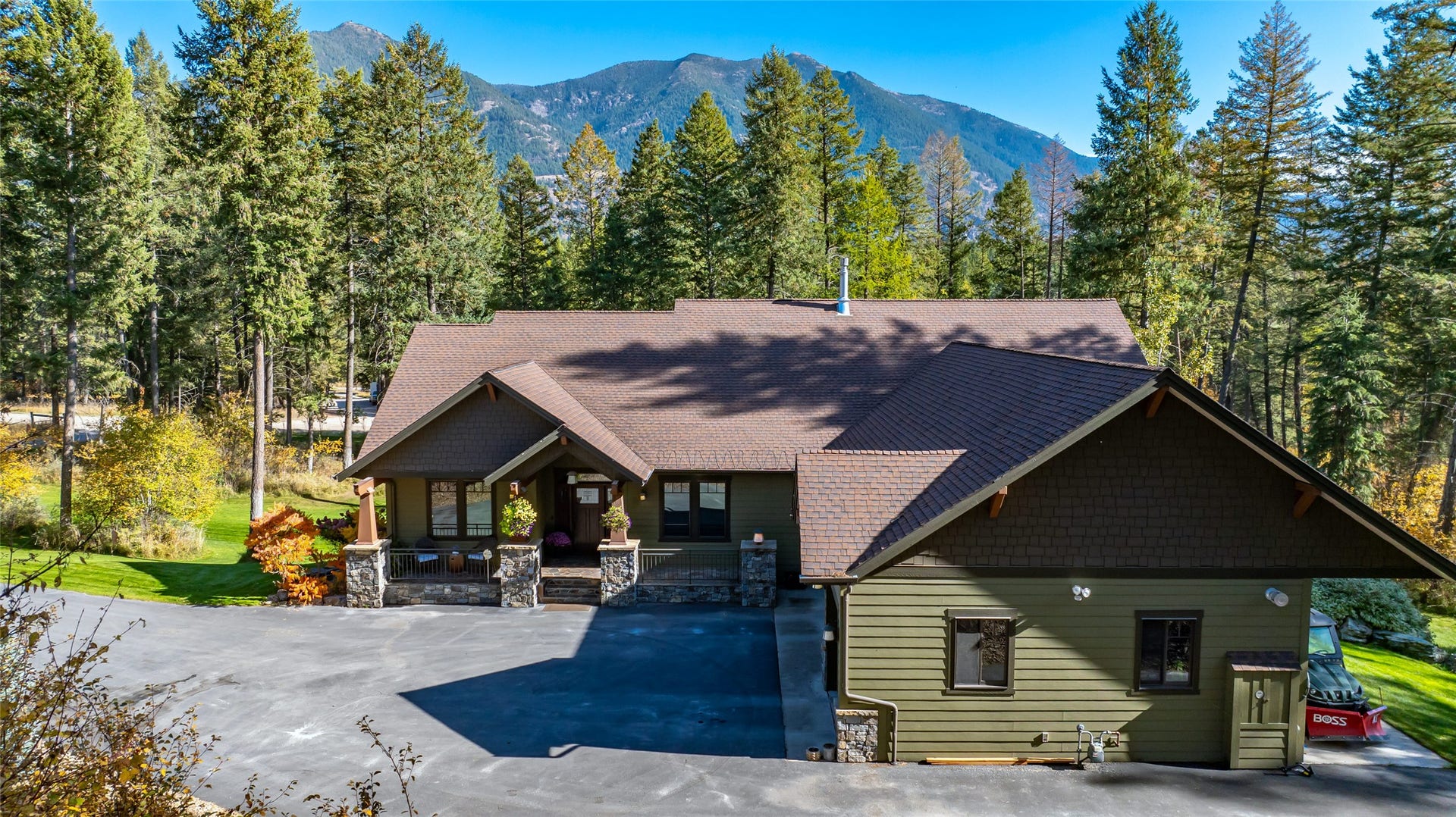 10 Wood Ridge Drive, Columbia Falls, MT 59912