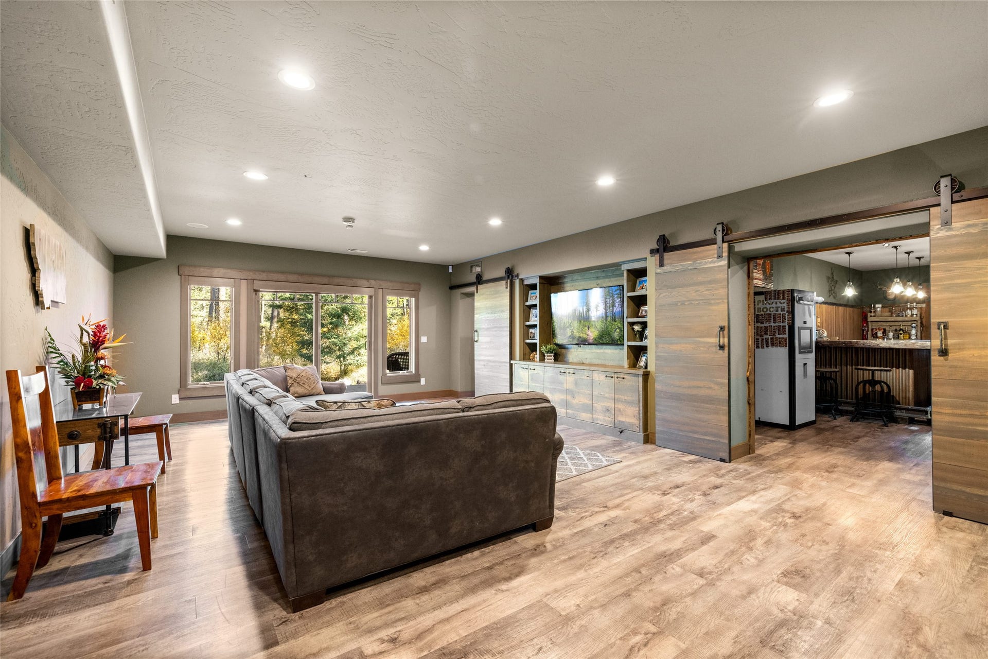 10 Wood Ridge Drive, Columbia Falls, MT 59912