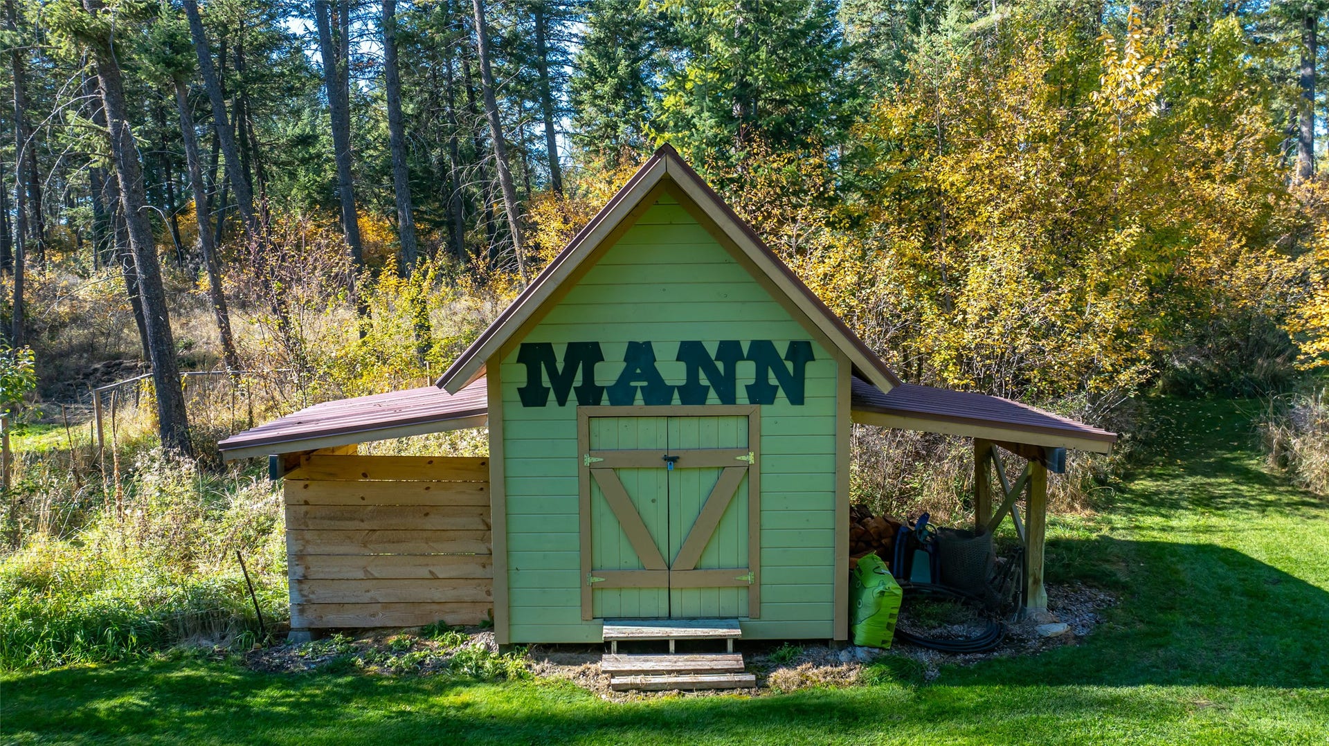 10 Wood Ridge Drive, Columbia Falls, MT 59912