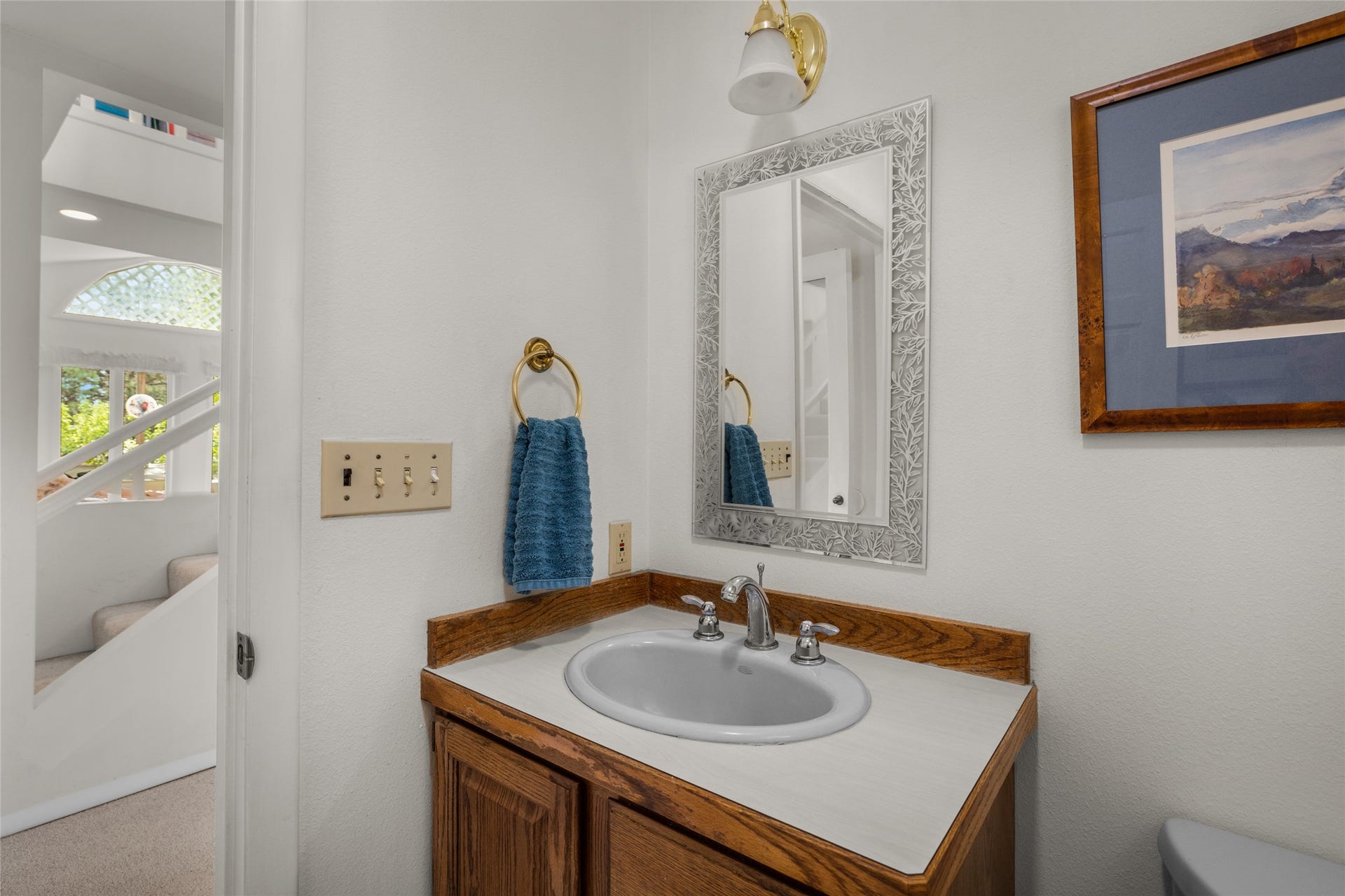 182 Crestview Drive, Bigfork, MT 59911 Powder Room