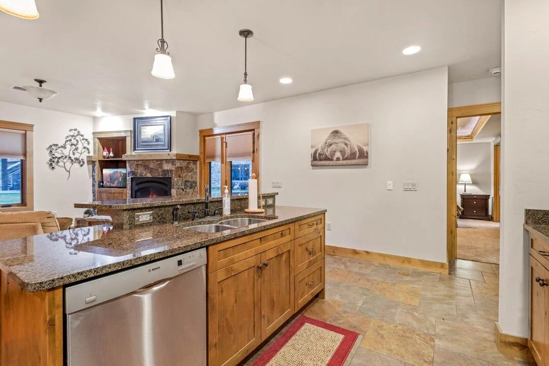 105 Oliver Lane, #11, Bigfork, MT 59911 105 Oliver Lane, #11, Bigfork, MT 59911
