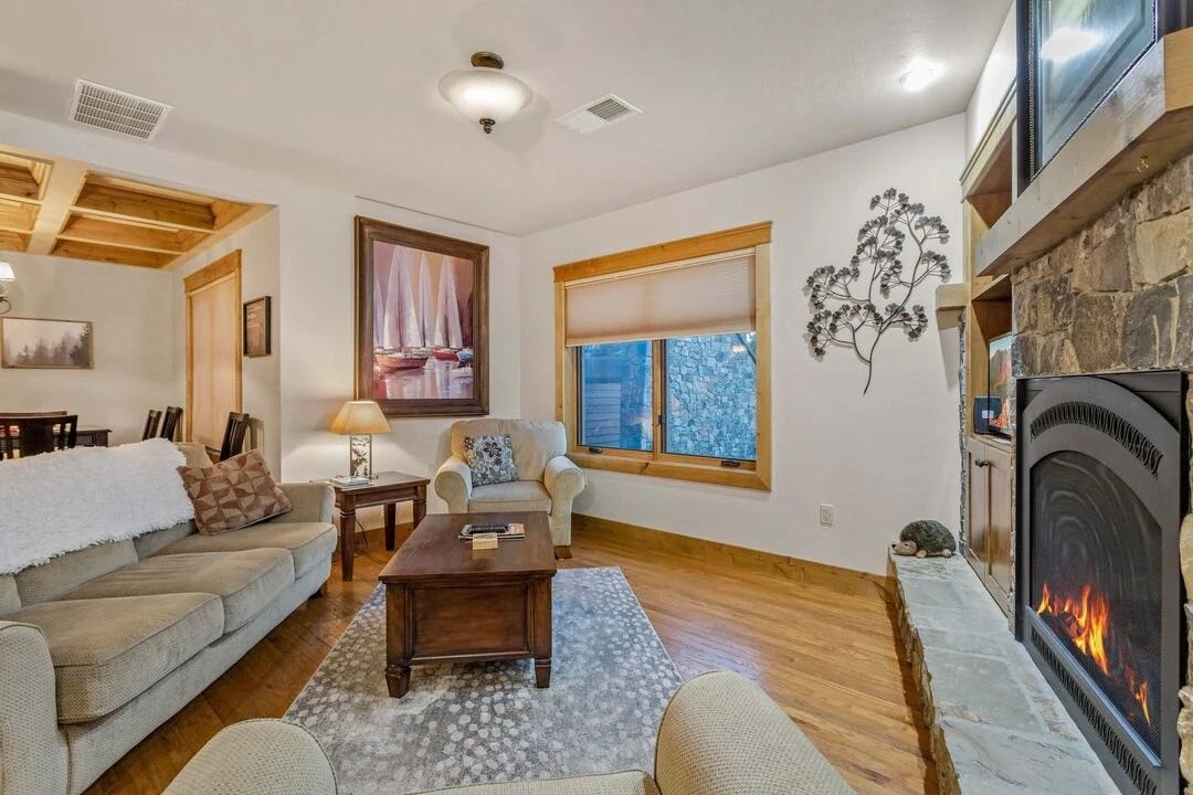 105 Oliver Lane, #11, Bigfork, MT 59911 105 Oliver Lane, #11, Bigfork, MT 59911