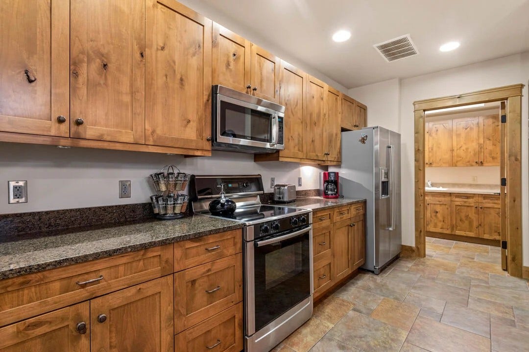 105 Oliver Lane, #11, Bigfork, MT 59911 105 Oliver Lane, #11, Bigfork, MT 59911