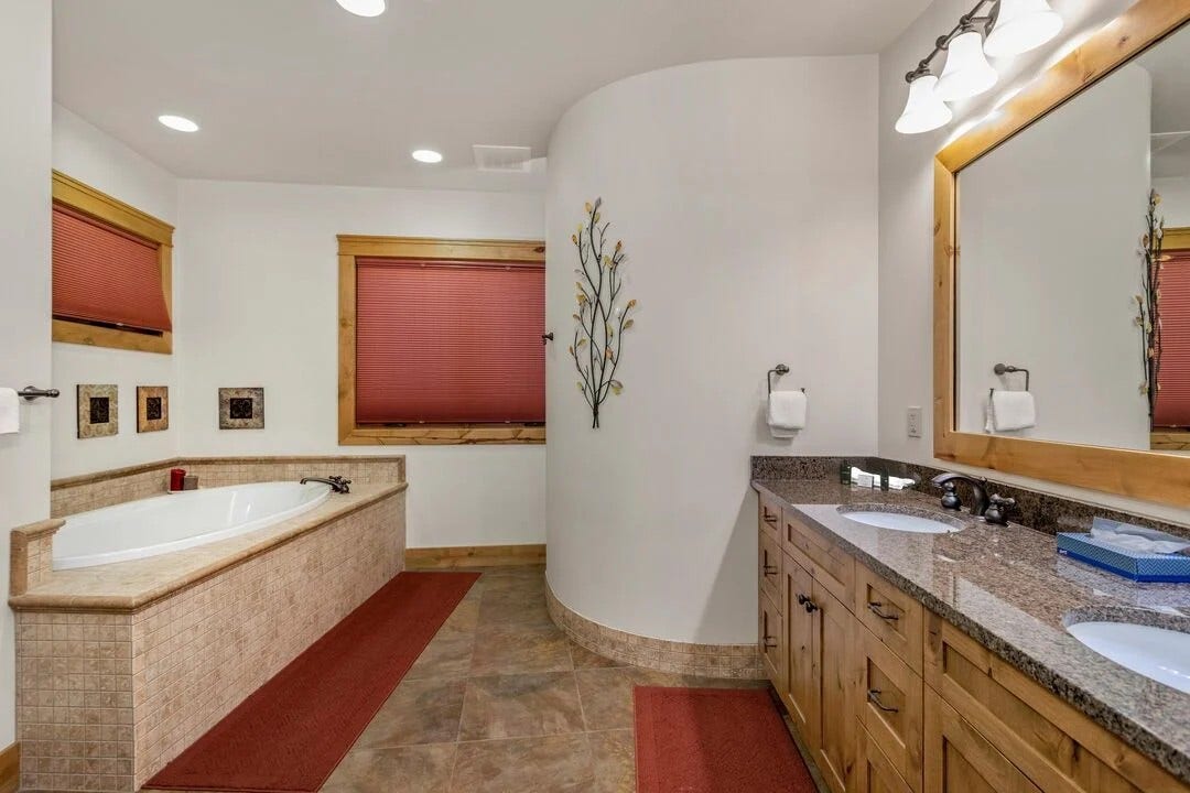 105 Oliver Lane, #11, Bigfork, MT 59911 105 Oliver Lane, #11, Bigfork, MT 59911