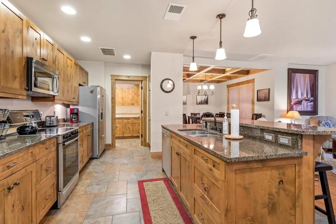 105 Oliver Lane, #11, Bigfork, MT 59911 105 Oliver Lane, #11, Bigfork, MT 59911