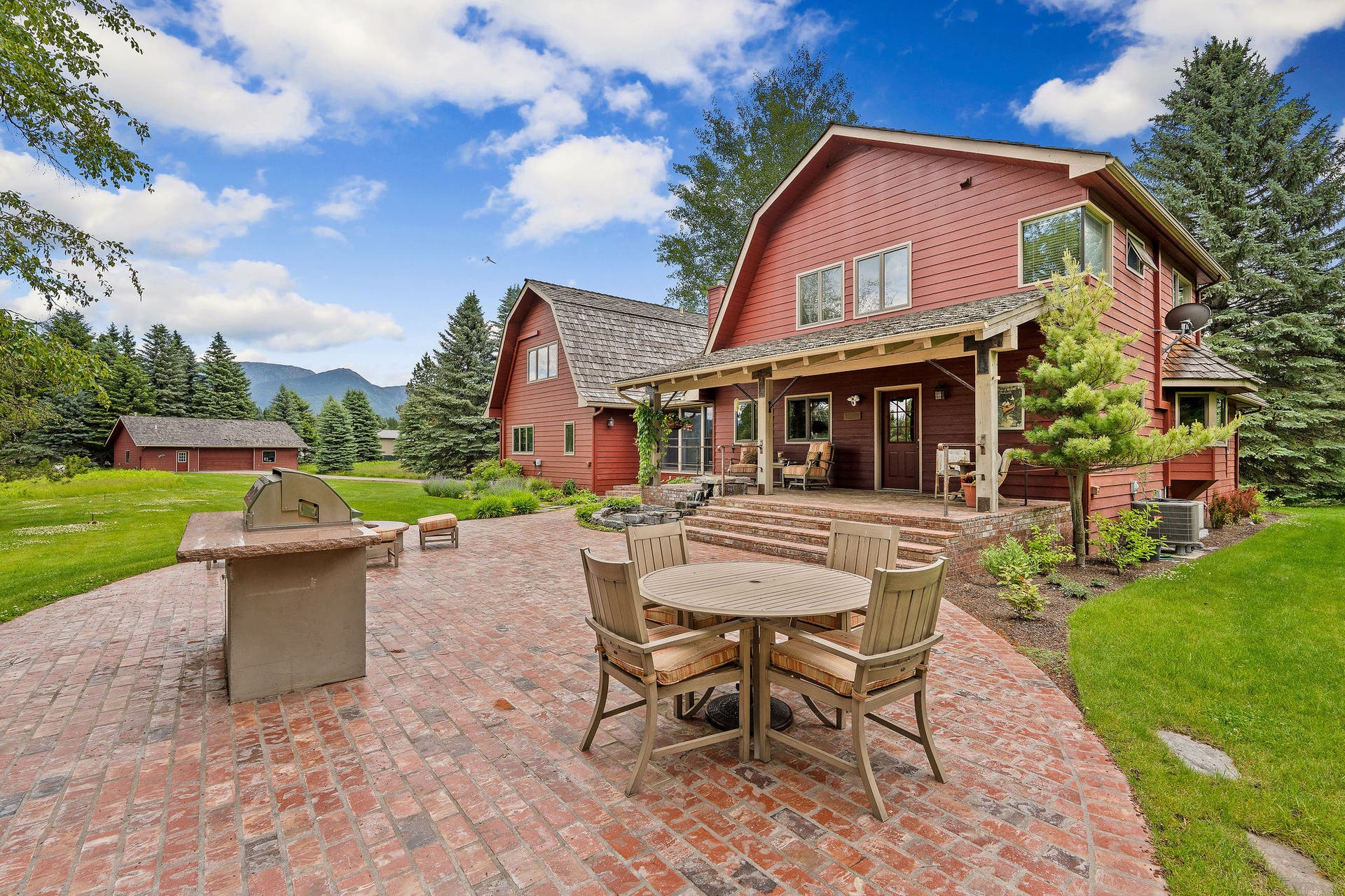 1160 Swan Horseshoe Drive, Bigfork, MT 59911 Cobblestone back patio