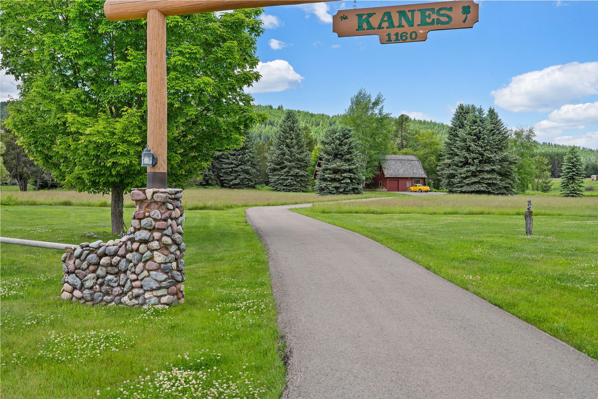 1160 Swan Horseshoe Drive, Bigfork, MT 59911 Entrance to driveway