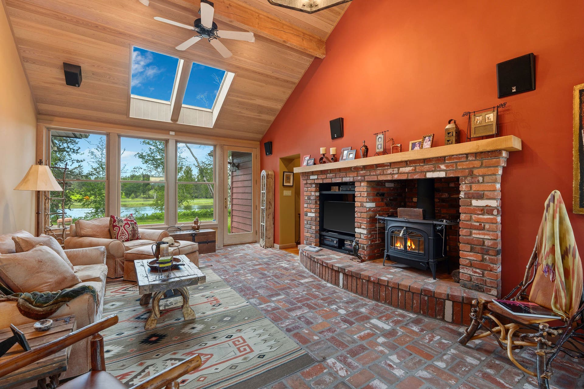 1160 Swan Horseshoe Drive, Bigfork, MT 59911 1160 Swan Horseshoe Drive, Bigfork, MT 59911