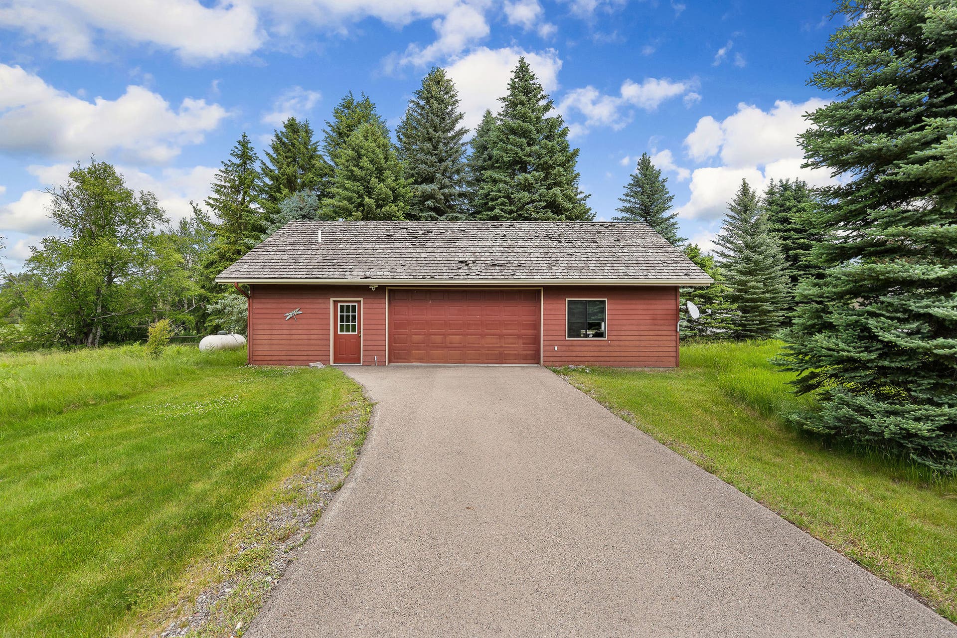 1160 Swan Horseshoe Drive, Bigfork, MT 59911 5 car garage with bathroom.