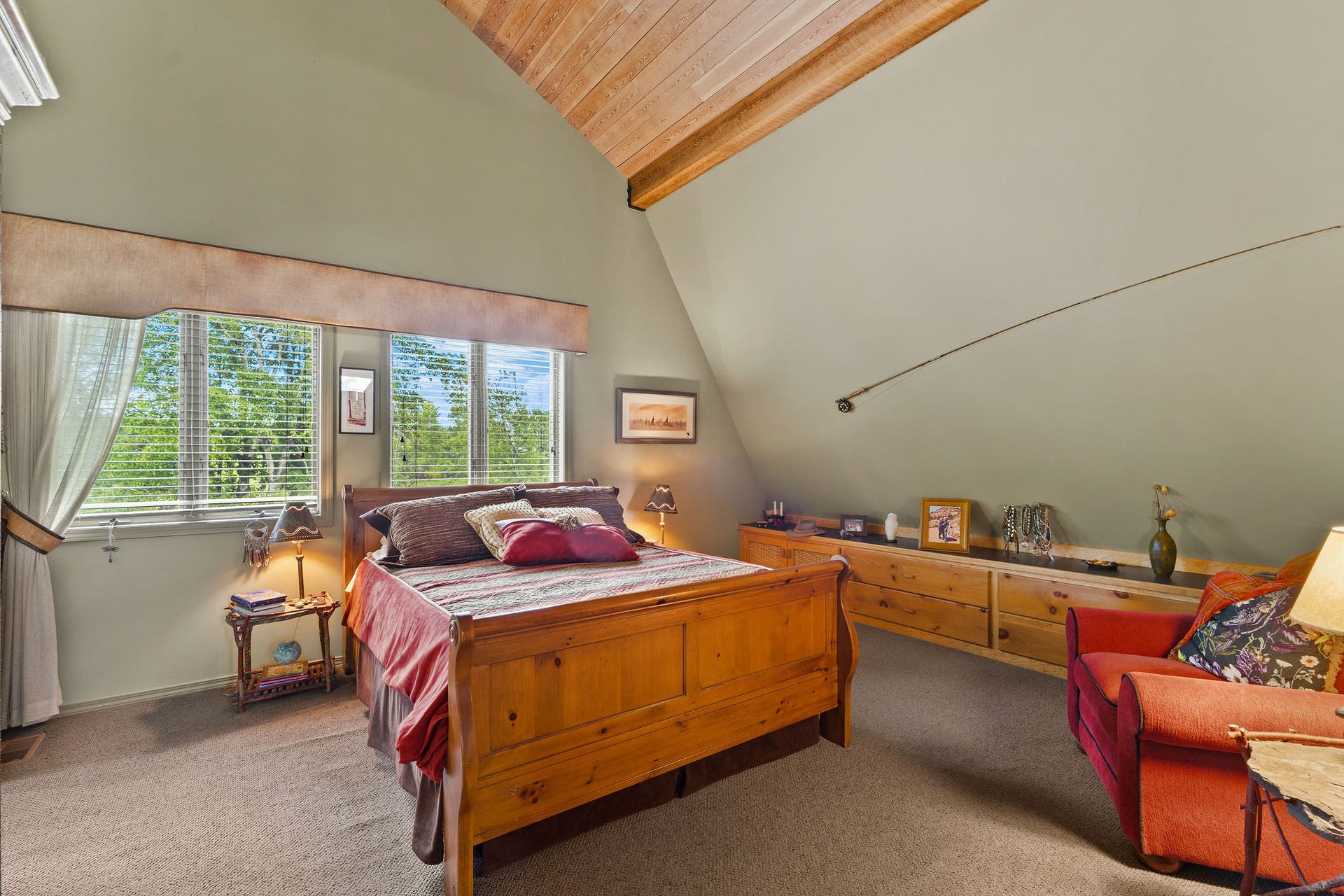 1160 Swan Horseshoe Drive, Bigfork, MT 59911 Loft bedroom