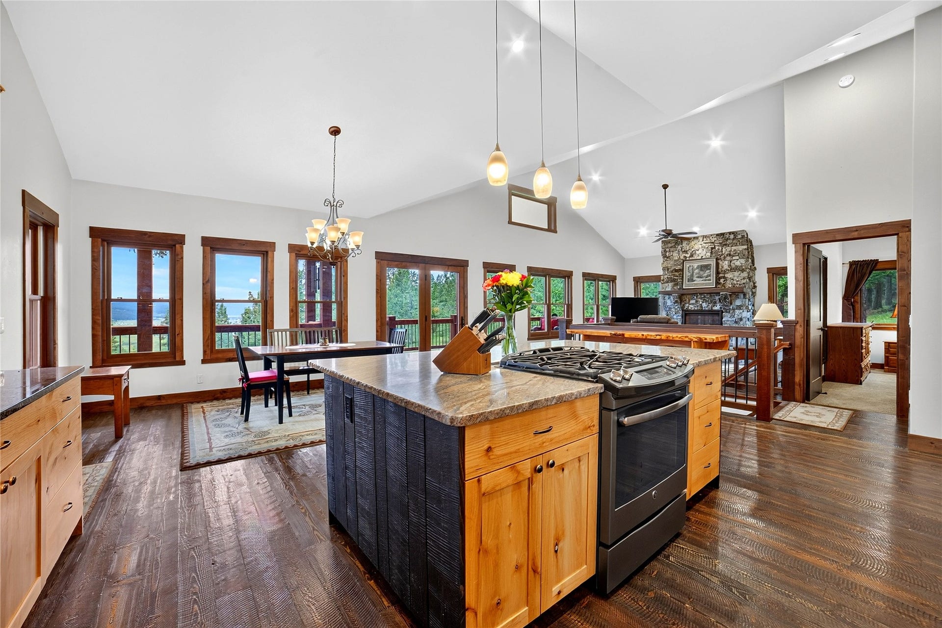 200 Badger Lane, Kalispell, MT 59901 200 Badger Lane, Kalispell, MT 59901