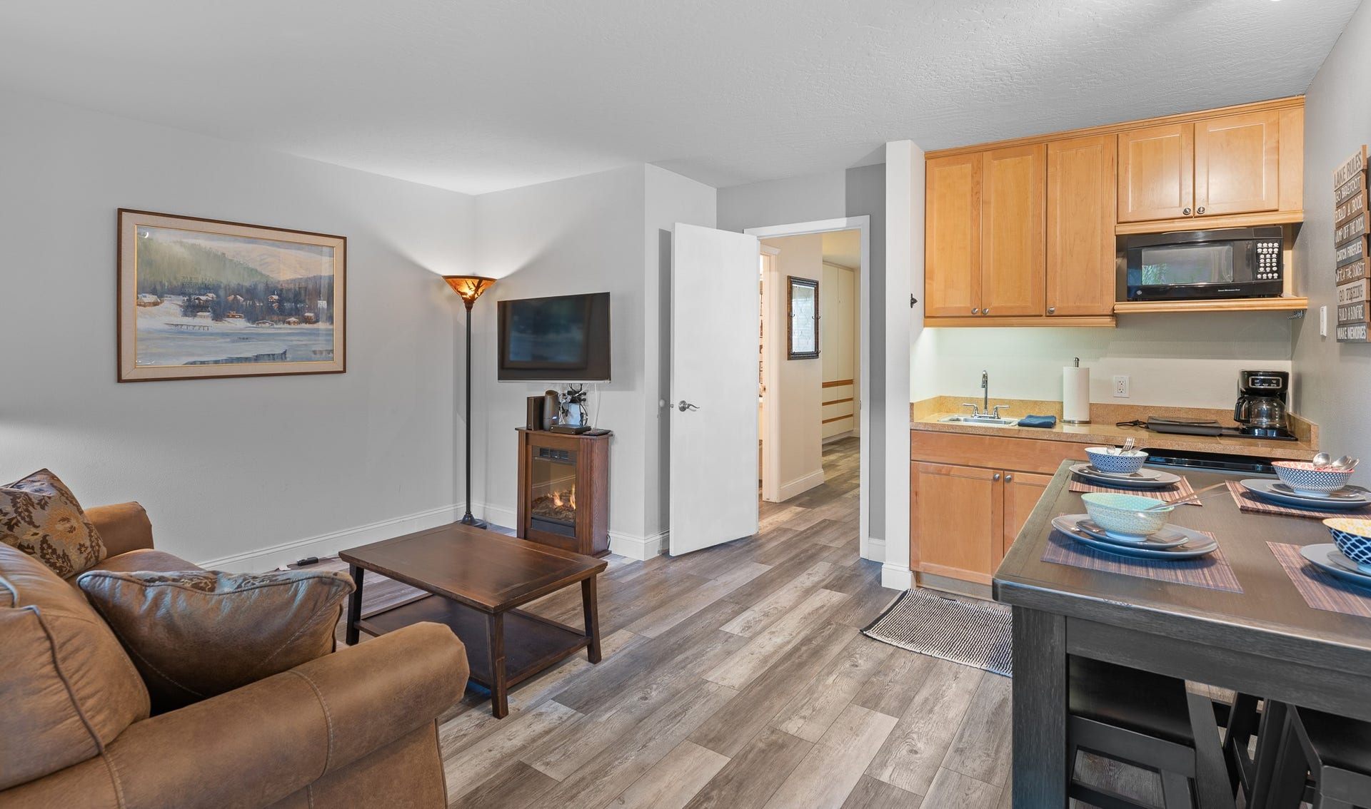 180 Vista Lane, #140, Bigfork, MT 59911 Living area with kitchenette