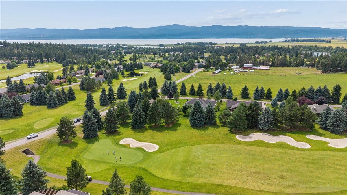 Golfing right out your back door