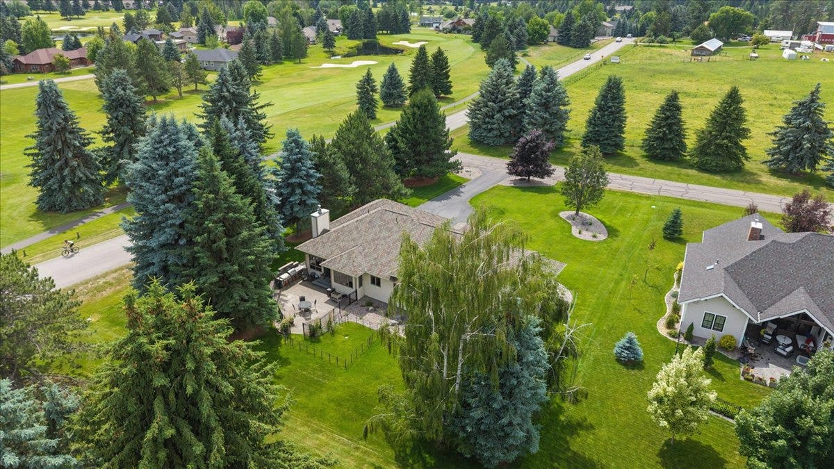 101 Whitetail Court, Bigfork, MT 59911