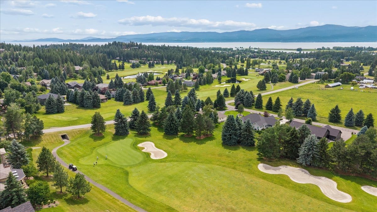 Enjoy beautiful Flathead Valley lifestyle on the golf course