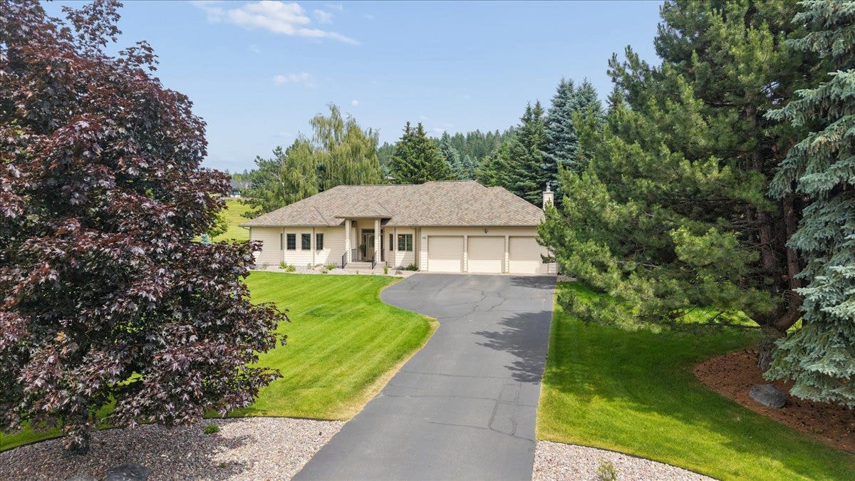 101 Whitetail Court, Bigfork, MT 59911