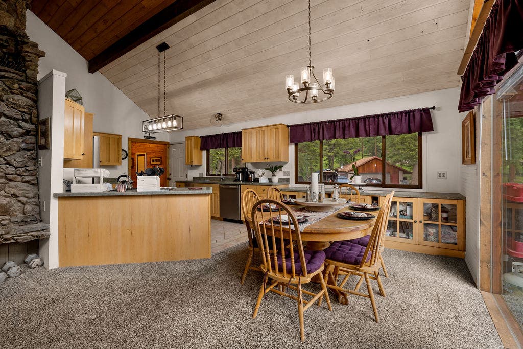 1815 Emmons Canyon Road, Kila, MT 59920 1815 Emmons Canyon Road, Kila, MT 59920