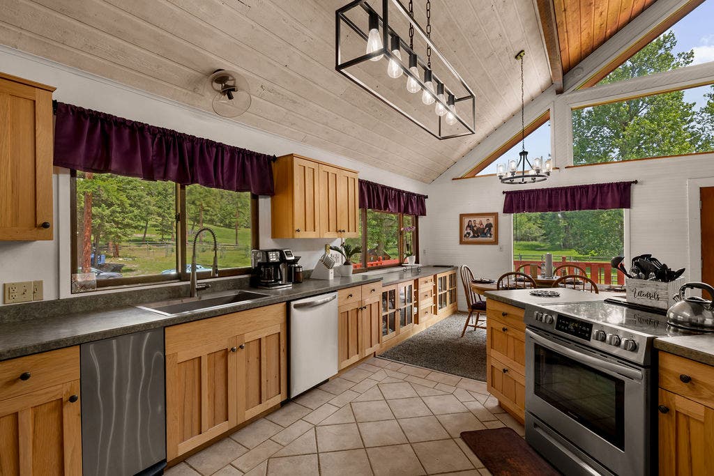 1815 Emmons Canyon Road, Kila, MT 59920 1815 Emmons Canyon Road, Kila, MT 59920