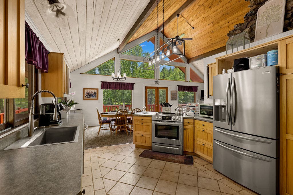 1815 Emmons Canyon Road, Kila, MT 59920 Primary Kitchen